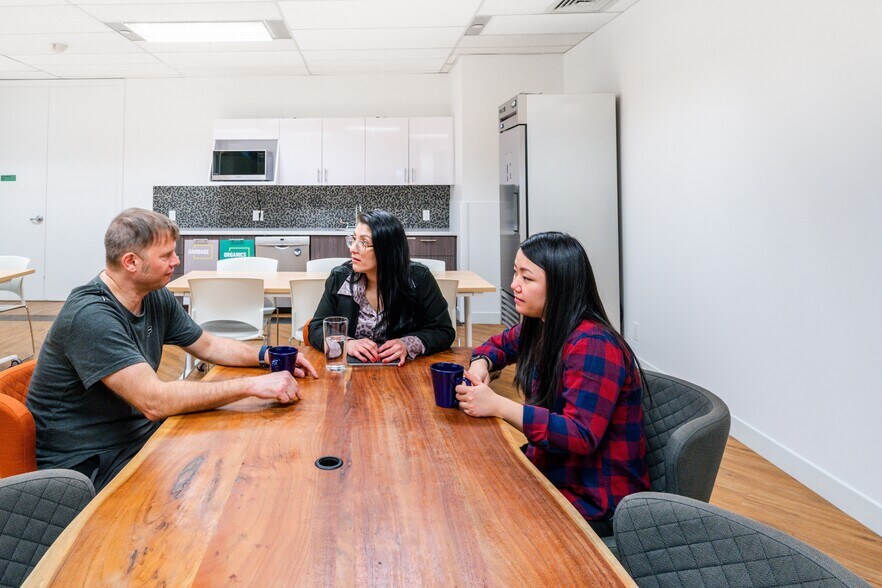 325 Front St W, Toronto, ON à louer - Photo intérieure – Image 3 sur 23