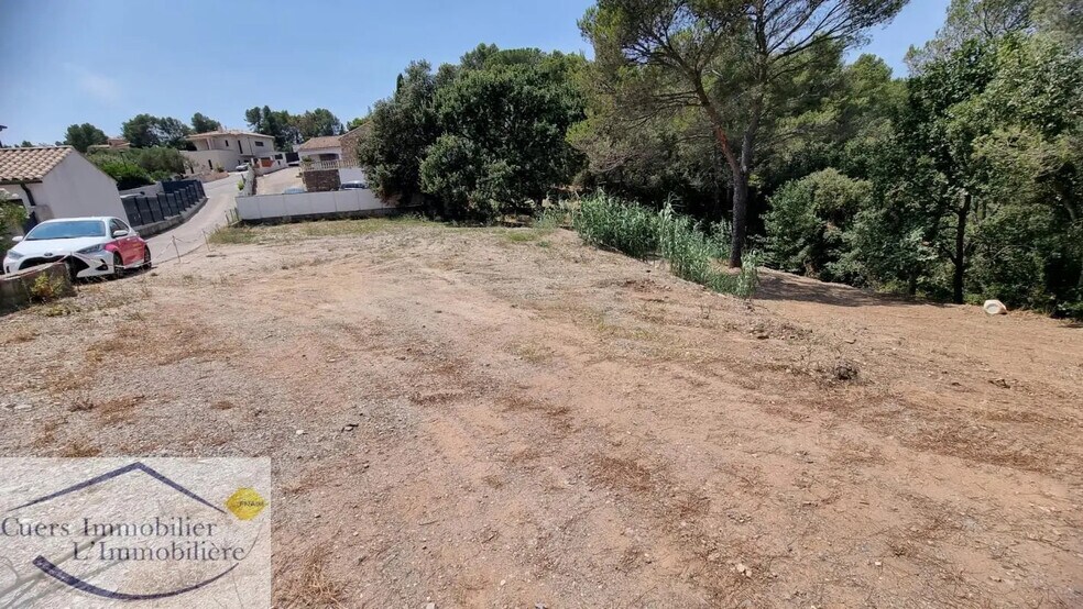 Terrain dans Pierrefeu-du-Var à vendre - Photo de l’immeuble – Image 3 sur 4