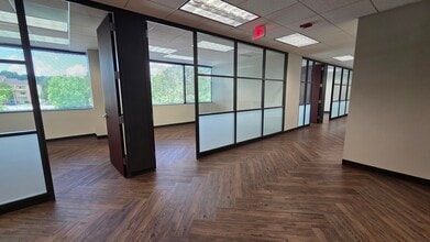 10800 Financial Centre Pkwy, Little Rock, AR à louer Photo intérieure– Image 1 sur 6