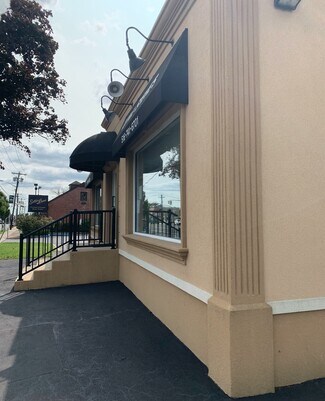Plus de détails pour 897 Willis Ave, Albertson, NY - Local commercial à vendre