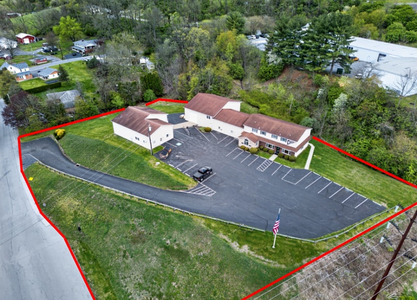 5585 MacArthur Rd, Whitehall, PA à vendre - Photo de l’immeuble – Image 3 sur 31