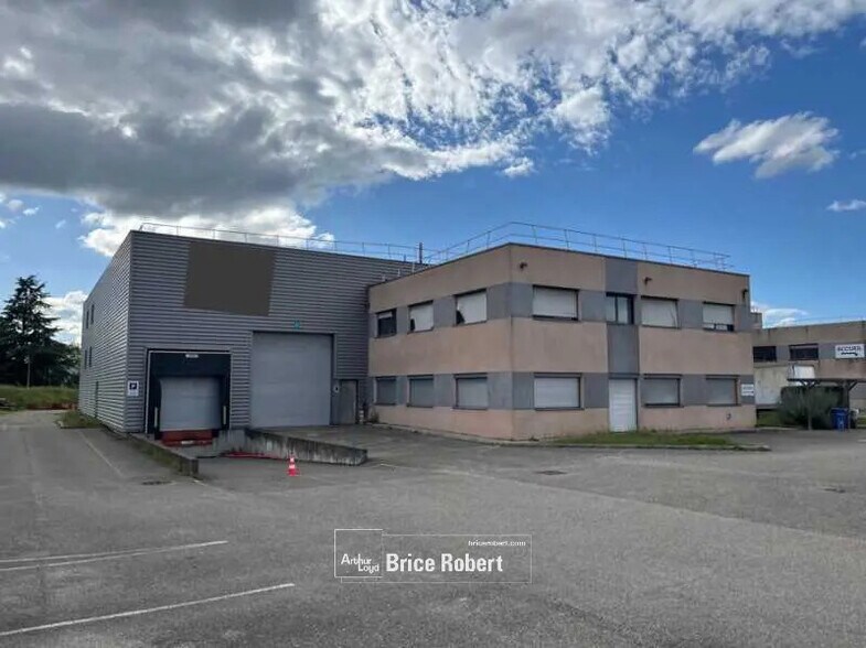 8/10 Impasse Du Rhône, Corbas à louer - Photo de l’immeuble – Image 1 sur 6