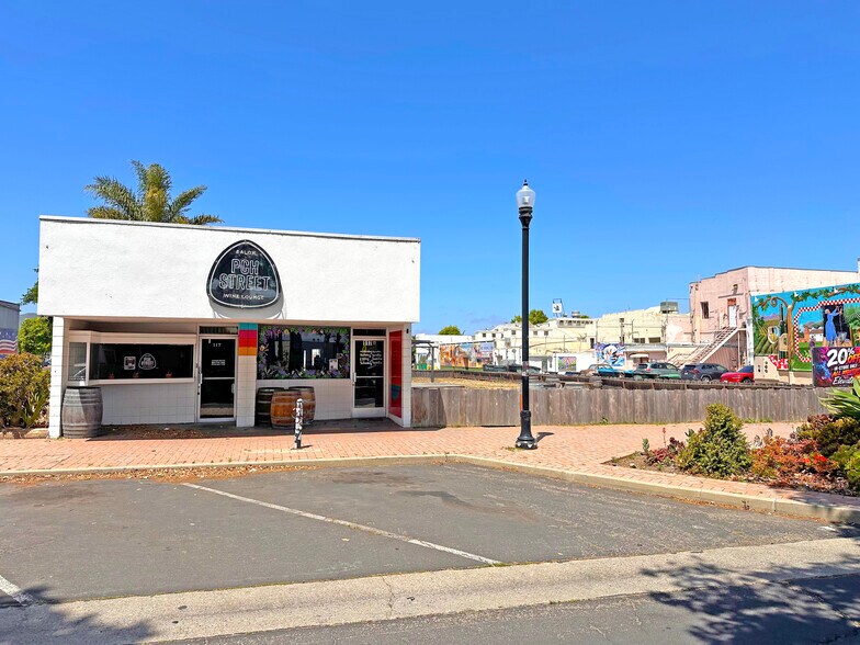 113 S H St, Lompoc, CA à vendre - Photo de l’immeuble – Image 1 sur 12