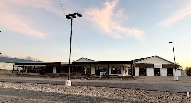 6883 W Main St, Kalamazoo, MI à vendre - Photo de l’immeuble – Image 2 sur 6