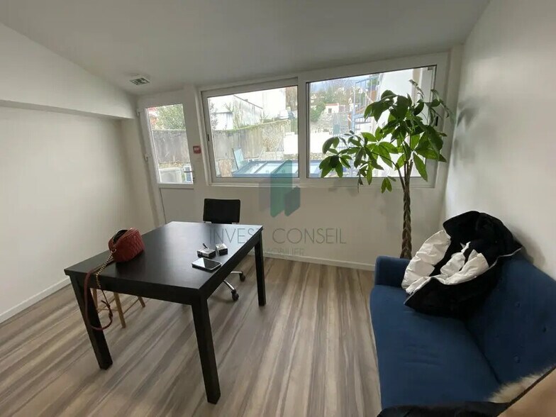 Local d'activités dans Vaux-sur-Seine à vendre - Photo de l’immeuble – Image 2 sur 9