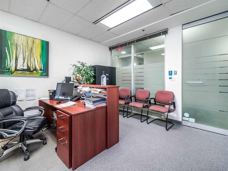 938 Howe St, Vancouver, BC à louer - Photo de l’immeuble – Image 3 sur 7