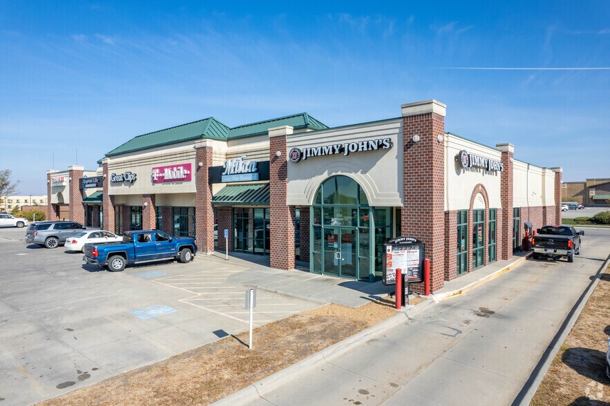 8550 Andermatt Dr, Lincoln, NE à louer - Photo principale – Image 1 sur 3
