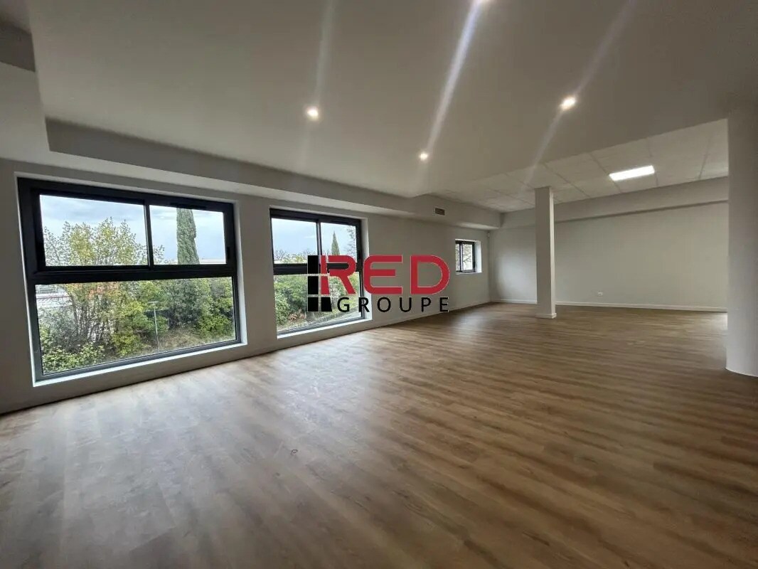 Avenue De L'Europe, Saint-Cannat à louer Photo intérieure– Image 1 sur 5