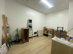 17395 S Manthey Rd, Lathrop, CA à louer Photo intérieure– Image 2 sur 6