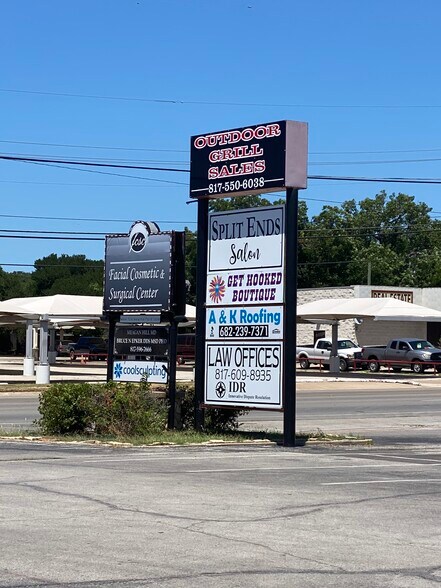 1020 Fort Worth Hwy, Weatherford, TX à vendre - Photo de l’immeuble – Image 2 sur 5