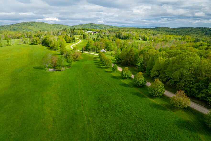 955 Catamount Rd, Pittsfield, NH à vendre - Aérien – Image 3 sur 12