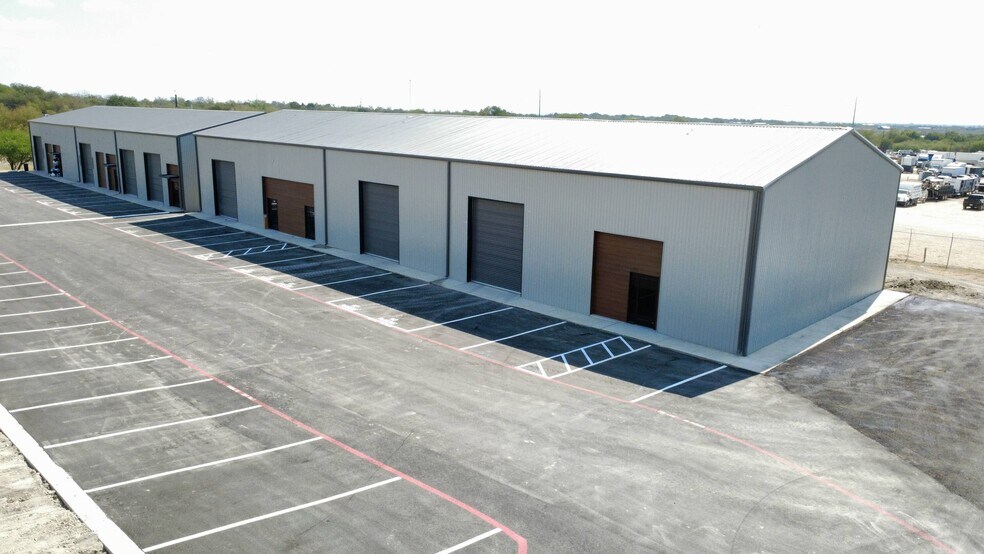 280 Weil Rd, Cibolo, TX à louer - Photo de l’immeuble – Image 2 sur 13