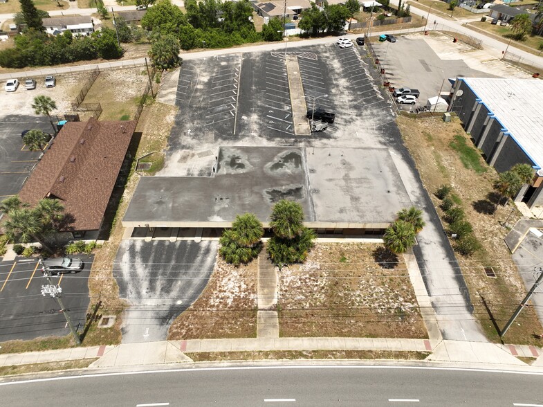 940 Deltona Blvd, Deltona, FL à vendre - Photo de l’immeuble – Image 3 sur 25