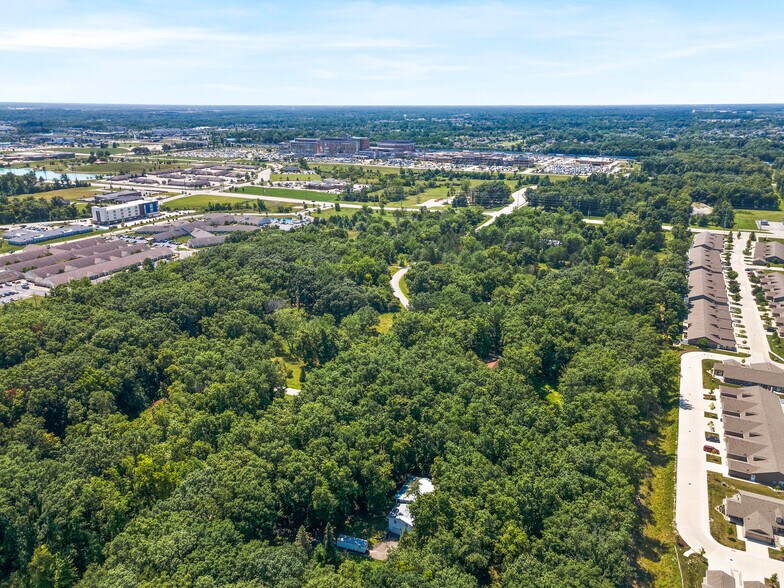 4121 Norarrow Dr, Fort Wayne, IN à vendre - Photo de l’immeuble – Image 3 sur 7