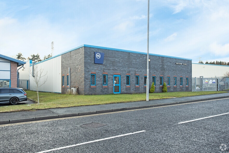 Millennium 'Small Box' Portfolio portefeuille de 5 biens à vendre sur LoopNet.fr - Photo principale – Image 2 sur 5