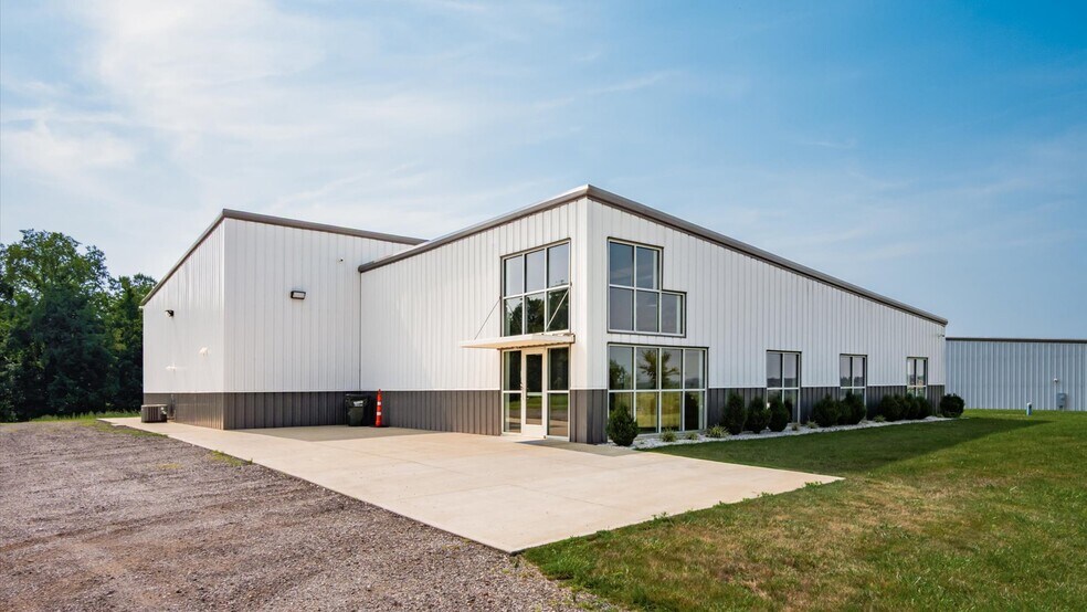 1545 High Point Ct, Zanesville, OH à vendre - Photo de l’immeuble – Image 2 sur 39