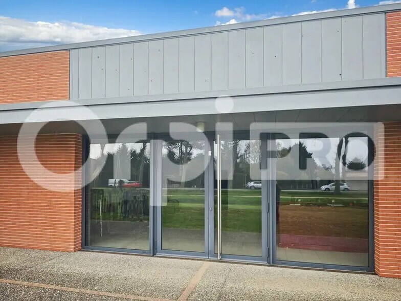 Local commercial dans Montech à louer - Photo de l’immeuble – Image 1 sur 6