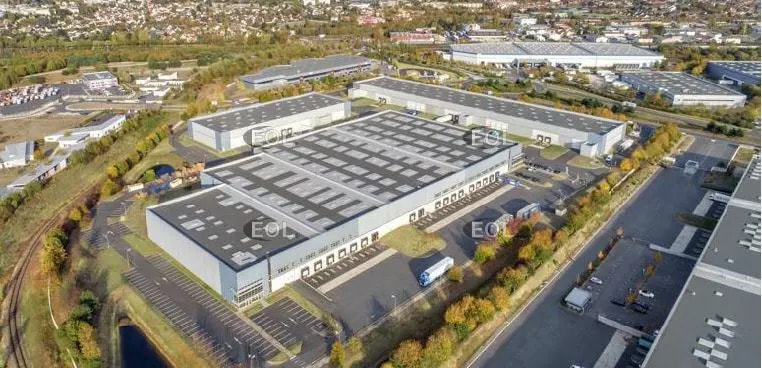 Industriel/Logistique dans Combs-la-Ville à louer - Photo de l’immeuble – Image 3 sur 3