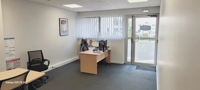 Plus de détails pour Bureau à louer