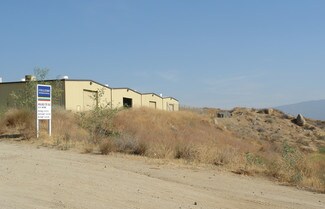 Plus de détails pour 18975 Mermack Ave, Lake Elsinore, CA - Terrain à louer