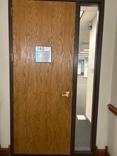 2454 E Dempster St, Des Plaines, IL à louer Photo de l’immeuble– Image 2 sur 9