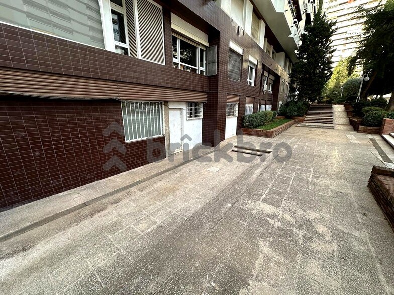 Carrer de Pau Alsina, Barcelone, Barcelona à vendre - Photo de l’immeuble – Image 3 sur 11