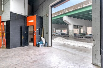 229 Bruckner Blvd, Bronx, NY à louer Photo intérieure– Image 2 sur 10