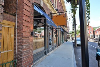 Plus de détails pour 13 Stowe St, Waterbury, VT - Local commercial à vendre