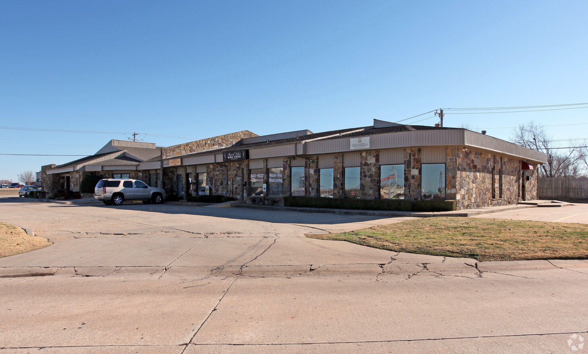 5500 NW Expressway St, Oklahoma City, OK à louer Photo de l’immeuble– Image 1 sur 3