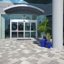 2503 Del Prado Blvd S, Cape Coral, FL à louer Photo de l’immeuble– Image 2 sur 6