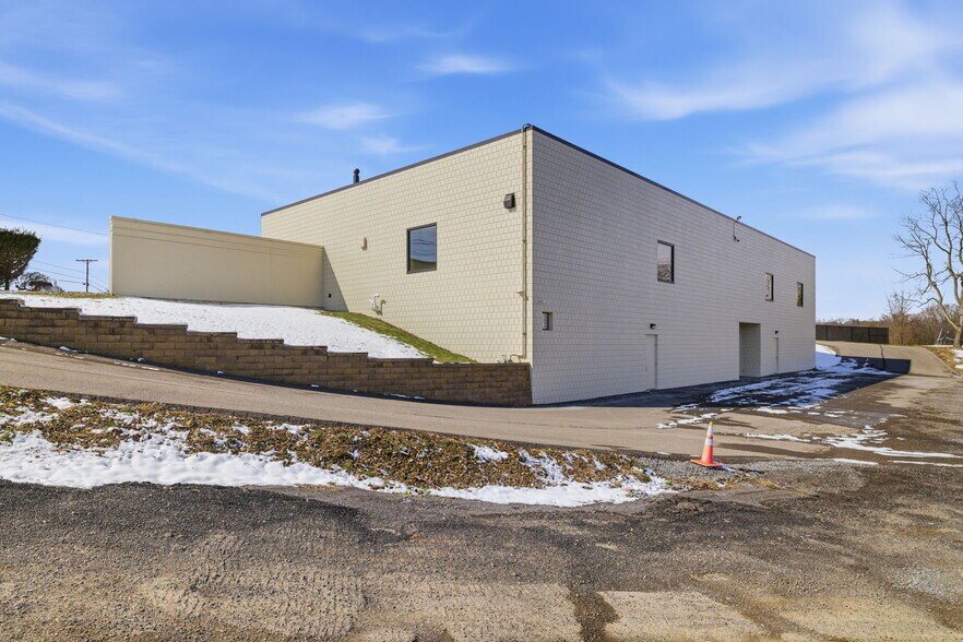 221 Russellton Dorseyville Rd, Cheswick, PA à louer - Photo principale – Image 1 sur 78