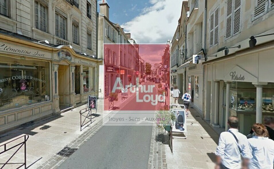 Local commercial dans Auxerre à vendre - Photo de l’immeuble – Image 1 sur 1