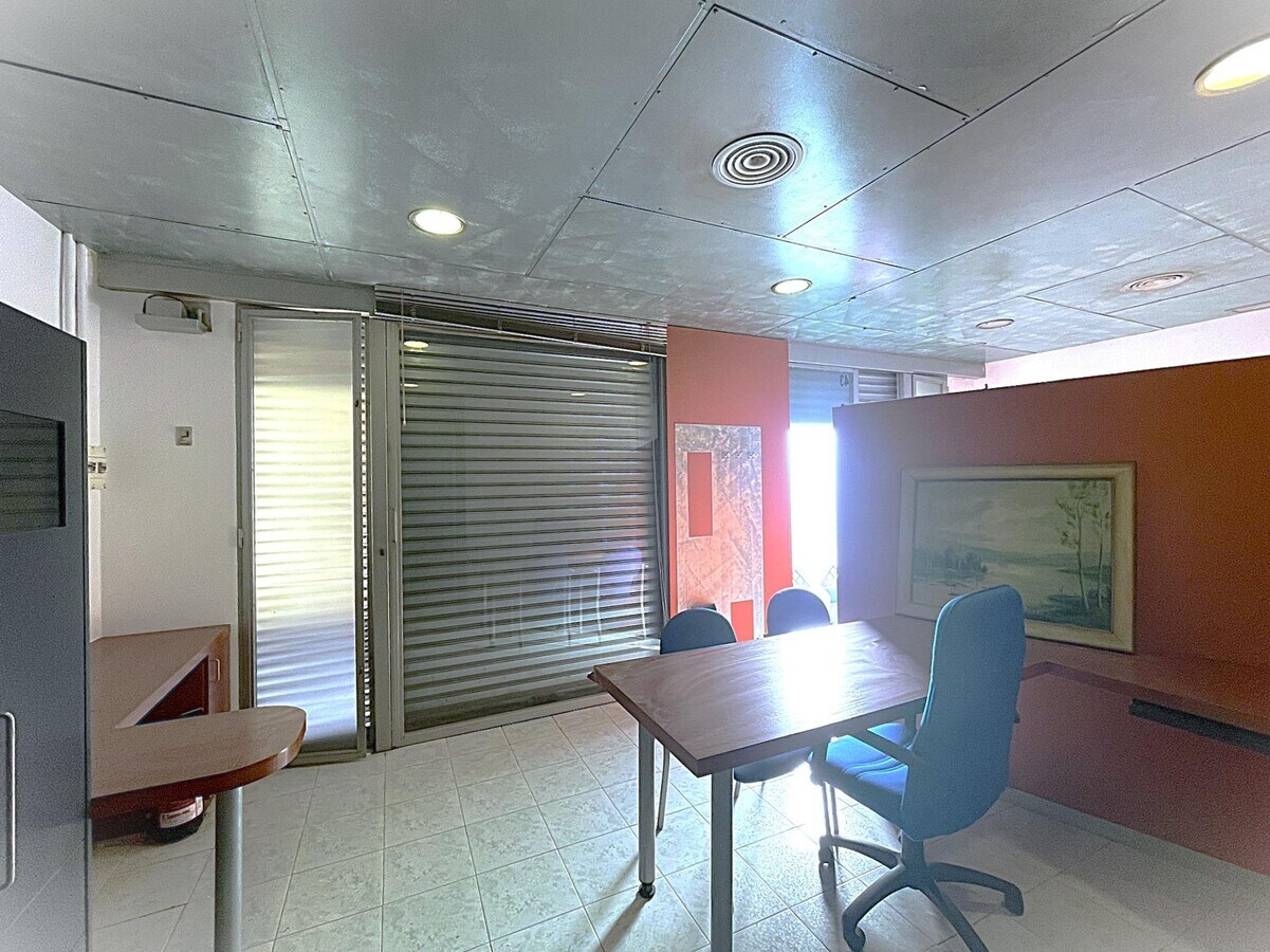 Sabadell, BAR 08208 - Lot 43-4 - - Photo intérieure - Image 1 of 9