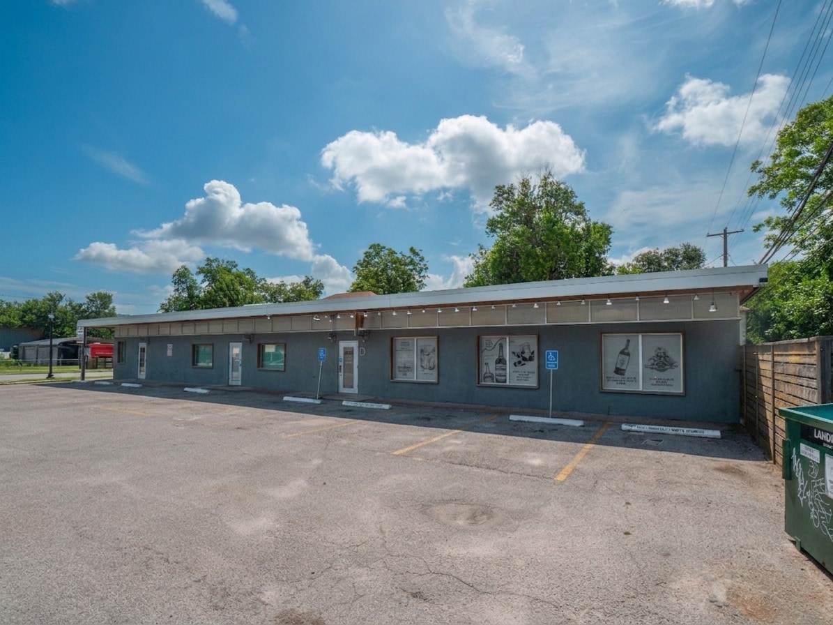 1711 E Cesar Chavez St, Austin, TX à louer Photo intérieure– Image 1 sur 5
