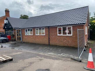 Plus de détails pour 4 Drayton High Rd, Norwich - Local commercial à louer