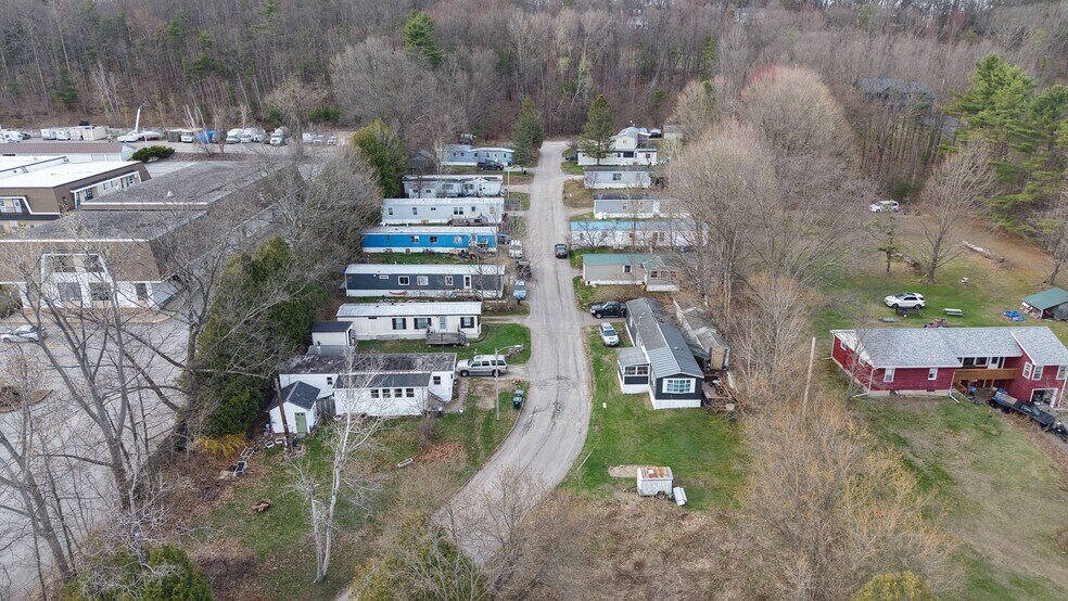 65 River Rd, Essex Junction, VT à vendre - Photo de l’immeuble – Image 1 sur 6