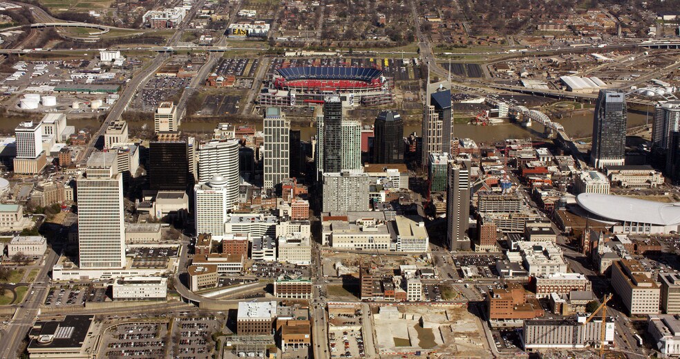 150 4th Ave N, Nashville, TN à louer - Aérien – Image 2 sur 14