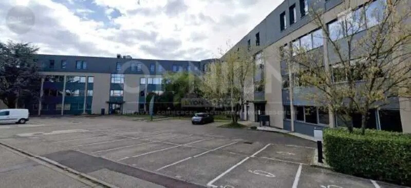 Bureau dans Écully à louer - Photo de l’immeuble – Image 3 sur 3