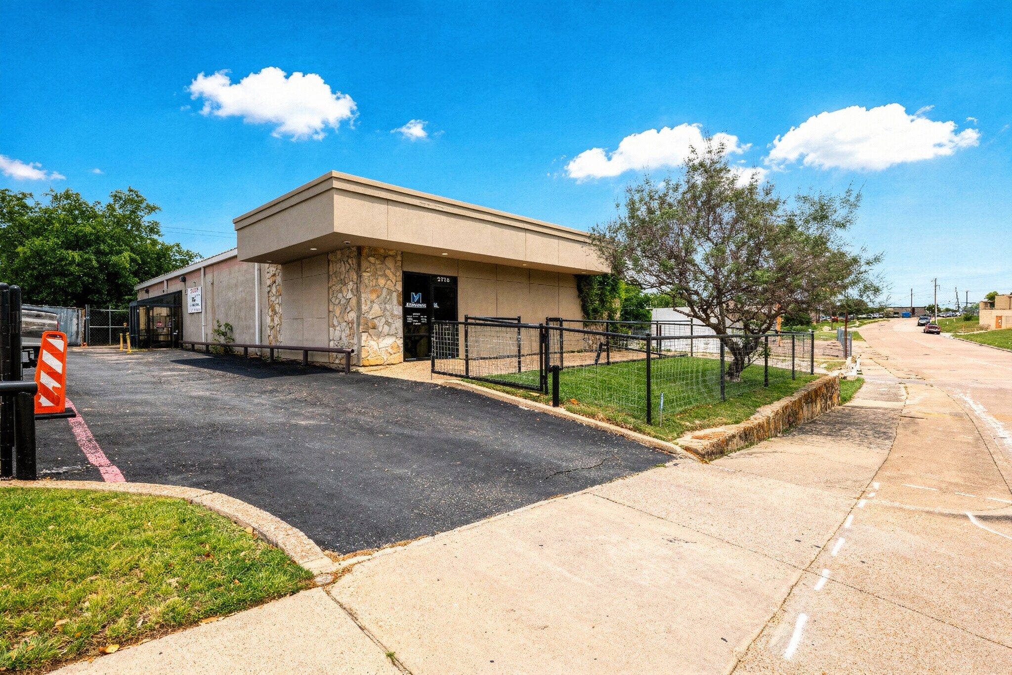 5316 Woodway Dr, Fort Worth, TX à louer Photo principale– Image 1 sur 12