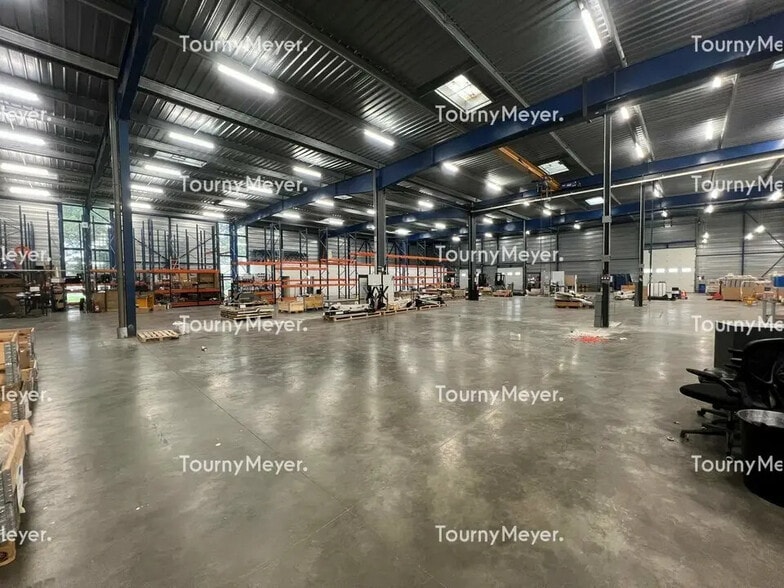 Industriel/Logistique dans MORLAÀS à louer - Photo de l’immeuble – Image 2 sur 4