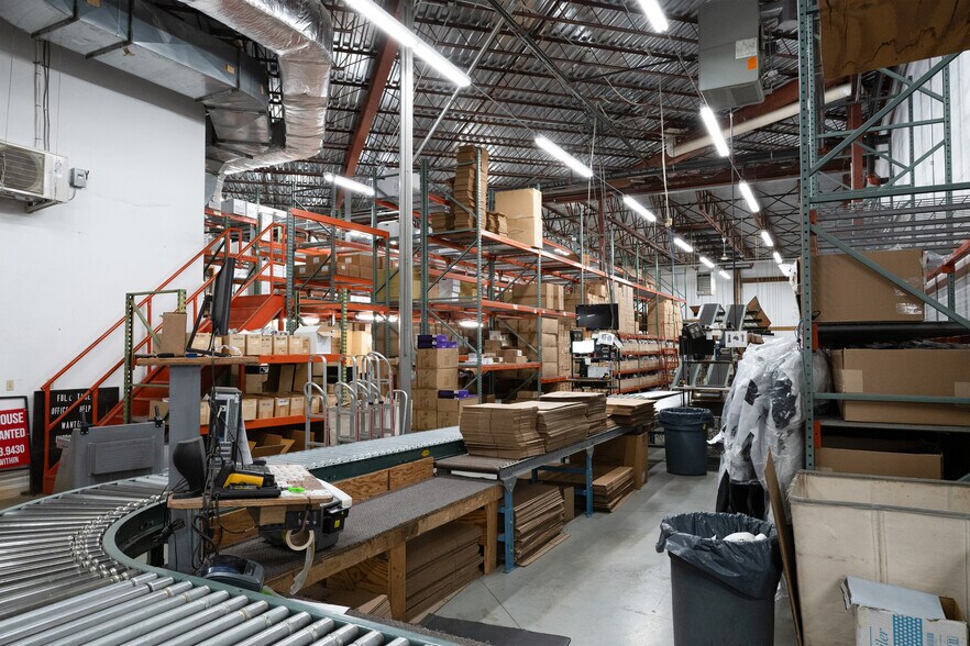 121 Franklin St, Hanson, MA à vendre - Photo de l’immeuble – Image 3 sur 13