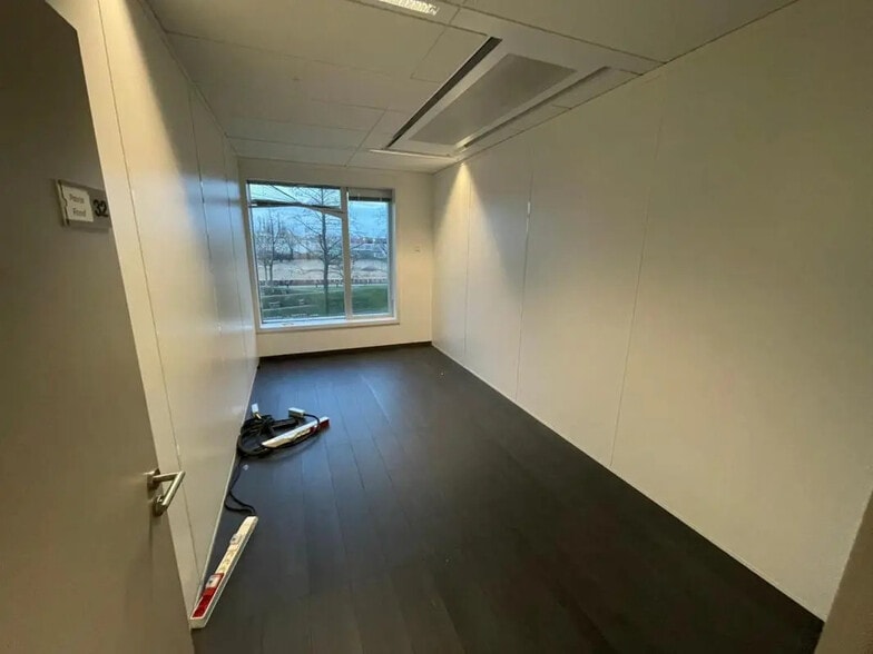 Bureau dans Nanterre à louer - Photo intérieure – Image 3 sur 38