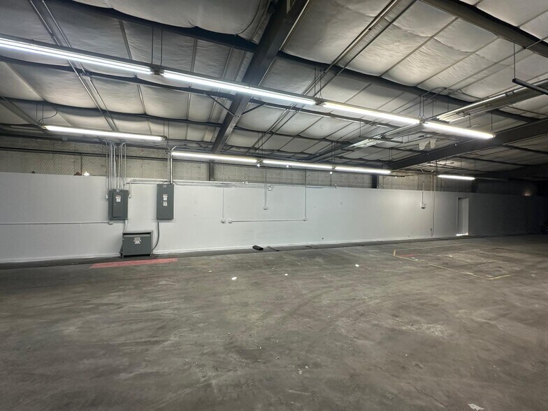 1705 Industrial blvd, Brenham, TX à louer - Photo intérieure – Image 2 sur 4