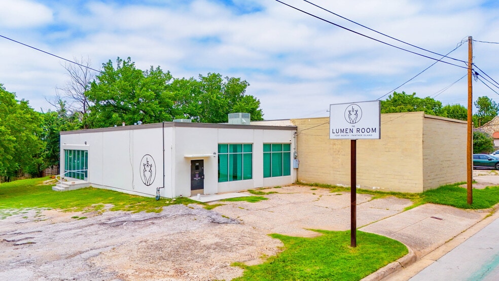 1004 W Bluff St, Fort Worth, TX à vendre - Photo de l’immeuble – Image 1 sur 12