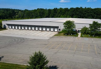 Plus de détails pour 2375 Parkway Dr, Jamestown, NY - Industriel/Logistique à vendre