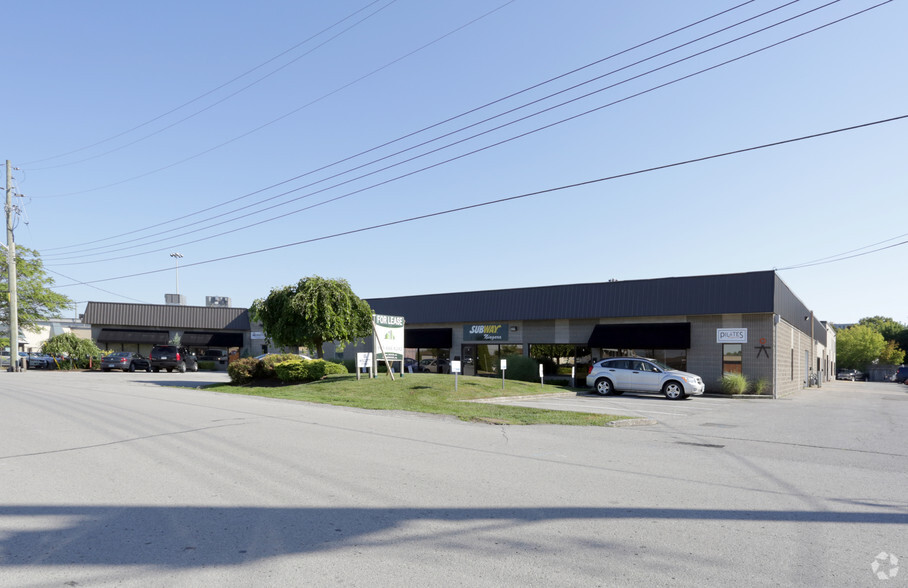 8 Hiscott St, St Catharines, ON à louer - Photo principale – Image 1 sur 7