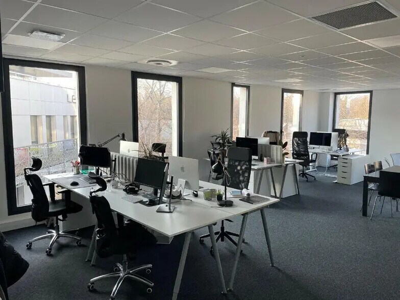 Bureau dans ANNECY-LE-VIEUX à louer - Photo de l’immeuble – Image 3 sur 6