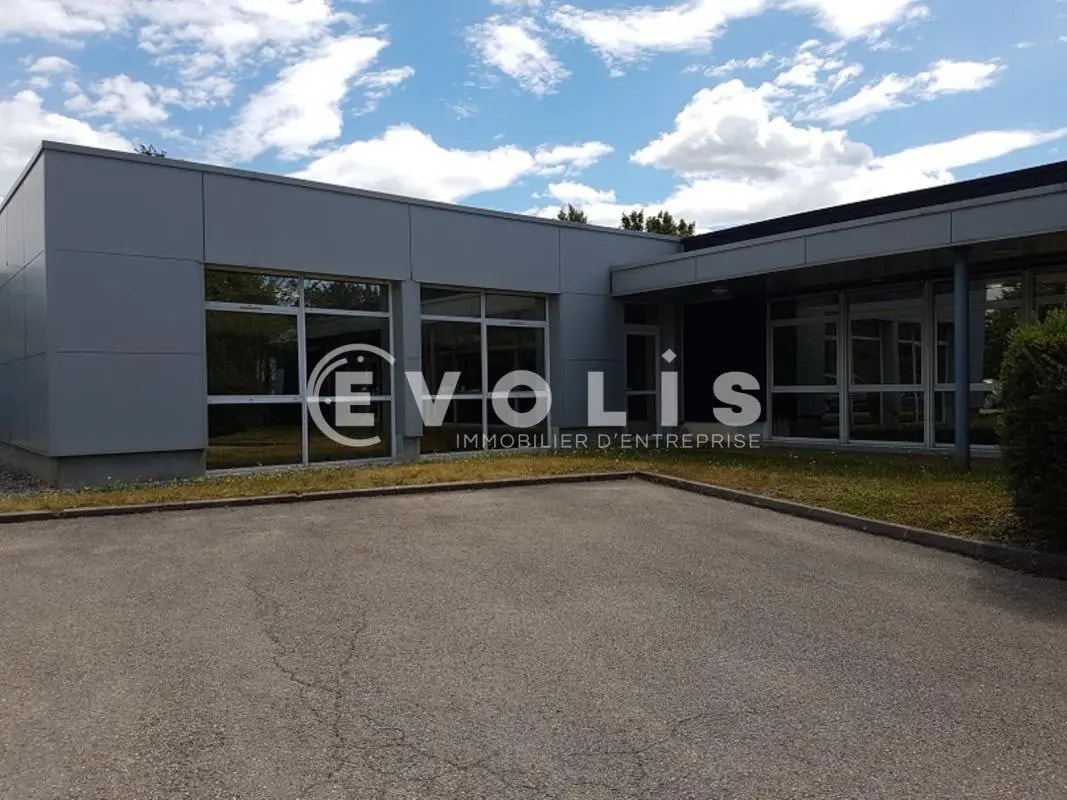 65 Allée Des Combes, Blyes à louer Photo de l’immeuble– Image 1 sur 23