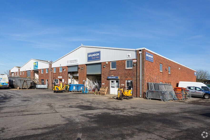 40-48 Hammonds Dr, Eastbourne à louer - Photo principale – Image 1 sur 2