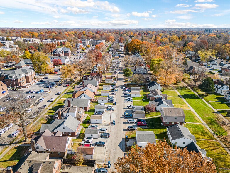 4703 Sunset Ave, Indianapolis, IN à vendre - Photo principale – Image 1 sur 1